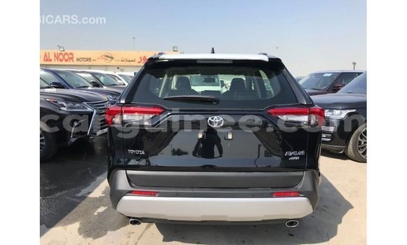 Buy Import Toyota 4Runner Black Car in Import - Dubai in Conakry Buy Import Toyota 4Runner Black Car in Import - Dubai in Conakry
