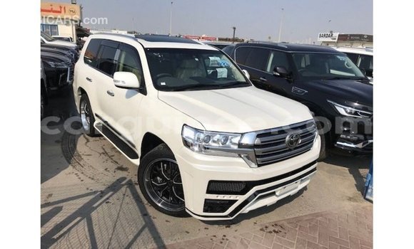 Buy Import Toyota Land Cruiser White Car in Import - Dubai in Conakry Buy Import Toyota Land Cruiser White Car in Import - Dubai in Conakry