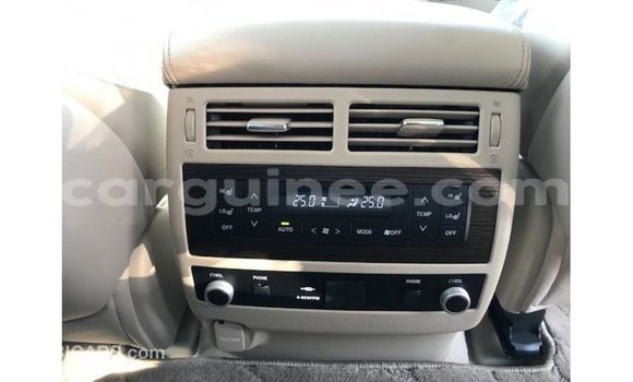 Buy Import Toyota Land Cruiser White Car in Import - Dubai in Conakry Buy Import Toyota Land Cruiser White Car in Import - Dubai in Conakry