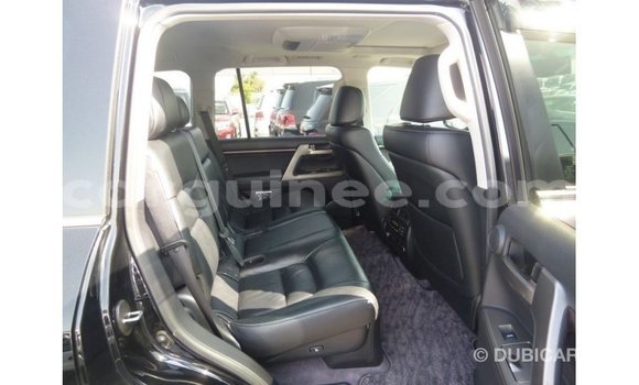 Buy Import Toyota Land Cruiser Black Car in Import - Dubai in Conakry Buy Import Toyota Land Cruiser Black Car in Import - Dubai in Conakry