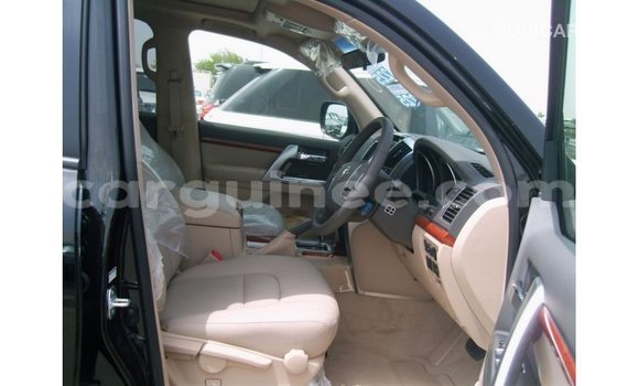 Buy Import Toyota Land Cruiser Black Car in Import - Dubai in Conakry Buy Import Toyota Land Cruiser Black Car in Import - Dubai in Conakry