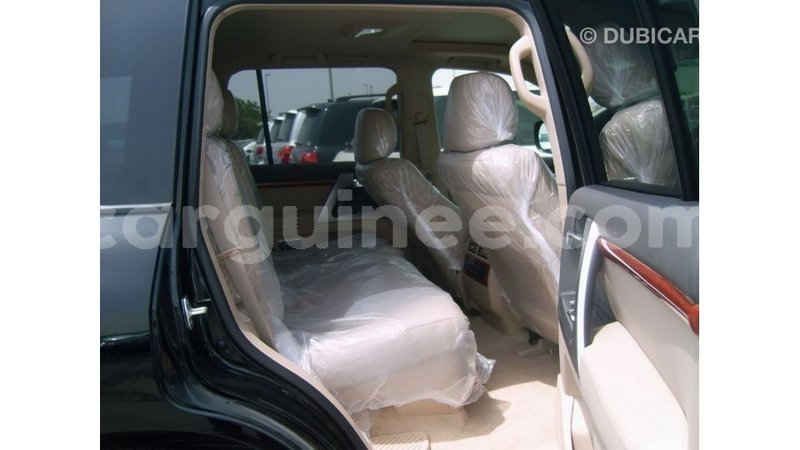 Big with watermark toyota land cruiser conakry import dubai 4753