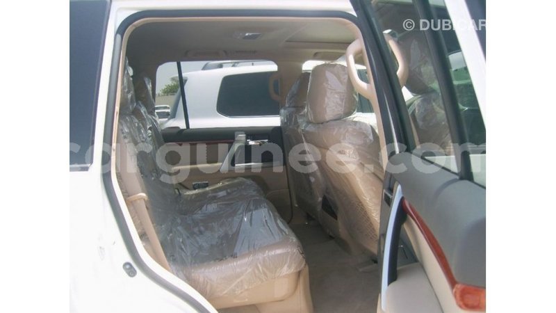 Big with watermark toyota land cruiser conakry import dubai 4754