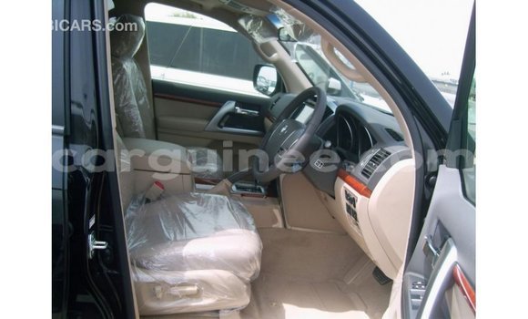 Buy Import Toyota Land Cruiser Black Car in Import - Dubai in Conakry Buy Import Toyota Land Cruiser Black Car in Import - Dubai in Conakry