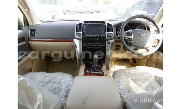 Buy Import Toyota Land Cruiser Black Car in Import - Dubai in Conakry Buy Import Toyota Land Cruiser Black Car in Import - Dubai in Conakry