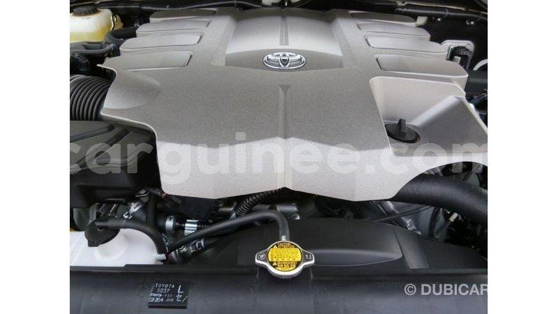 Big with watermark toyota land cruiser conakry import dubai 4759