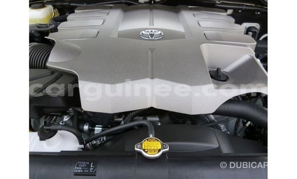 Buy Import Toyota Land Cruiser White Car in Import - Dubai in Conakry Buy Import Toyota Land Cruiser White Car in Import - Dubai in Conakry