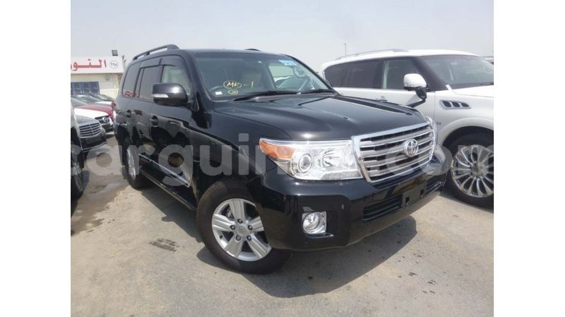 Big with watermark toyota land cruiser conakry import dubai 4760