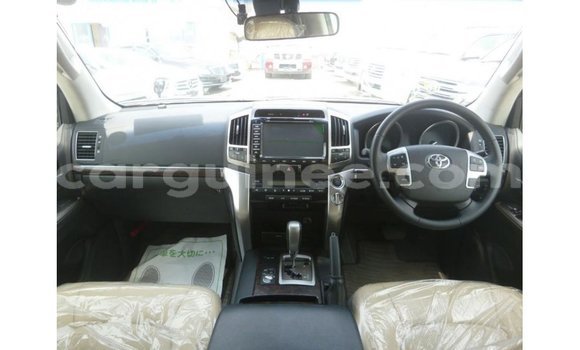 Buy Import Toyota Land Cruiser Black Car in Import - Dubai in Conakry Buy Import Toyota Land Cruiser Black Car in Import - Dubai in Conakry
