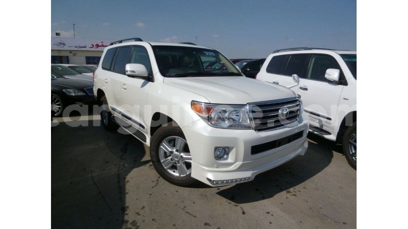 Big with watermark toyota land cruiser conakry import dubai 4761