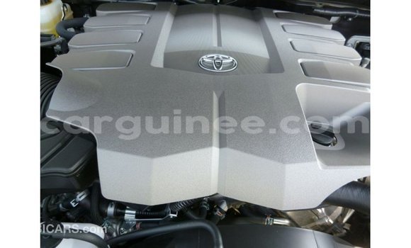 Buy Import Toyota Land Cruiser White Car in Import - Dubai in Conakry Buy Import Toyota Land Cruiser White Car in Import - Dubai in Conakry