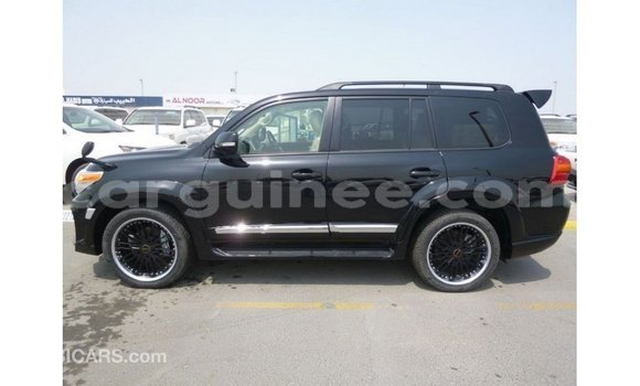 Buy Import Toyota Land Cruiser Black Car in Import - Dubai in Conakry Buy Import Toyota Land Cruiser Black Car in Import - Dubai in Conakry