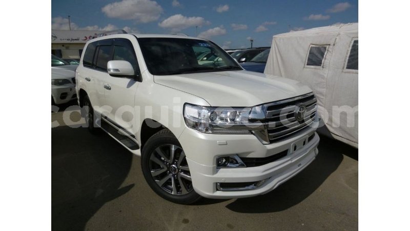 Big with watermark toyota land cruiser conakry import dubai 4770