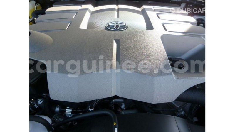 Big with watermark toyota land cruiser conakry import dubai 4772