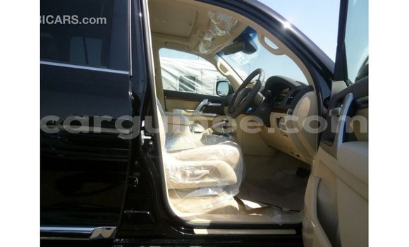Buy Import Toyota Land Cruiser Black Car in Import - Dubai in Conakry Buy Import Toyota Land Cruiser Black Car in Import - Dubai in Conakry