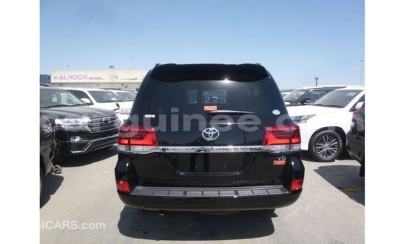 Buy Import Toyota Land Cruiser Black Car in Import - Dubai in Conakry Buy Import Toyota Land Cruiser Black Car in Import - Dubai in Conakry