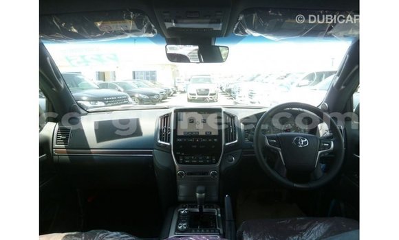 Buy Import Toyota Land Cruiser Black Car in Import - Dubai in Conakry Buy Import Toyota Land Cruiser Black Car in Import - Dubai in Conakry