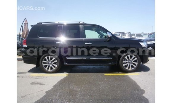 Buy Import Toyota Land Cruiser Black Car in Import - Dubai in Conakry Buy Import Toyota Land Cruiser Black Car in Import - Dubai in Conakry