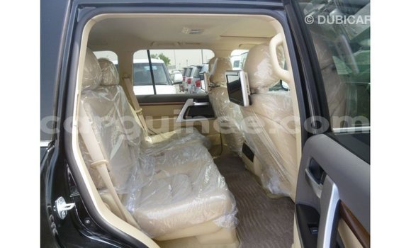 Buy Import Toyota Land Cruiser Black Car in Import - Dubai in Conakry Buy Import Toyota Land Cruiser Black Car in Import - Dubai in Conakry