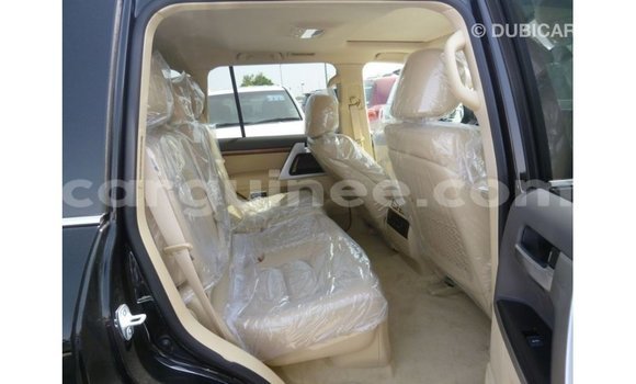 Buy Import Toyota Land Cruiser Black Car in Import - Dubai in Conakry Buy Import Toyota Land Cruiser Black Car in Import - Dubai in Conakry