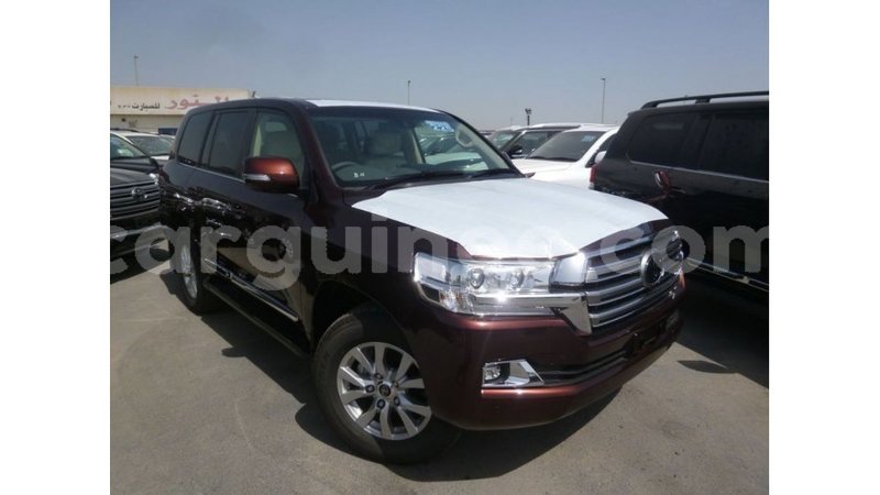 Big with watermark toyota land cruiser conakry import dubai 4783