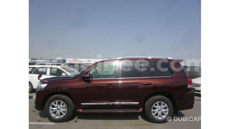 Big with watermark toyota land cruiser conakry import dubai 4786