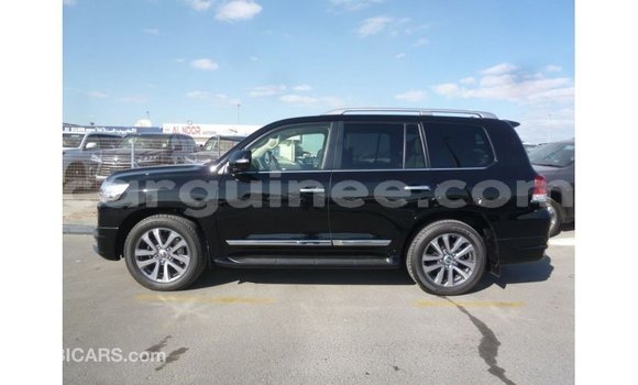 Buy Import Toyota Land Cruiser Black Car in Import - Dubai in Conakry Buy Import Toyota Land Cruiser Black Car in Import - Dubai in Conakry