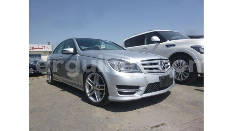 Big with watermark mercedes benz 200 conakry import dubai 4793