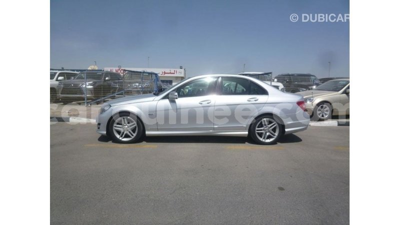 Big with watermark mercedes benz 200 conakry import dubai 4793