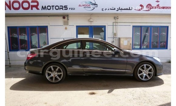 Buy Import Mercedes-Benz 190 Other Car in Import - Dubai in Conakry Buy Import Mercedes-Benz 190 Other Car in Import - Dubai in Conakry