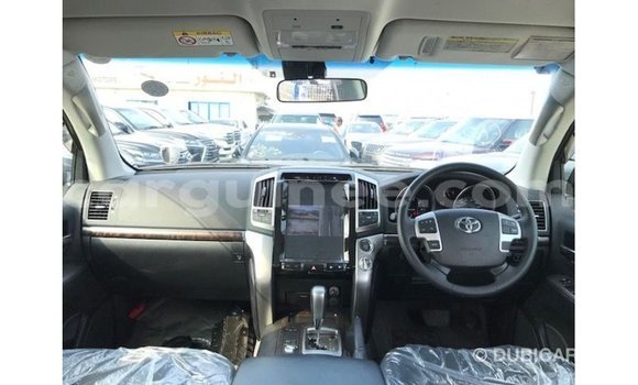 Buy Import Toyota Land Cruiser Other Car in Import - Dubai in Conakry Buy Import Toyota Land Cruiser Other Car in Import - Dubai in Conakry