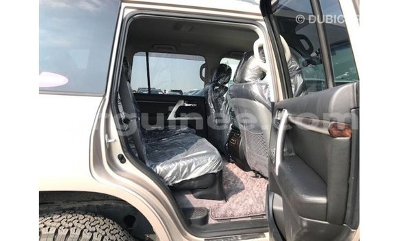 Buy Import Toyota Land Cruiser Other Car in Import - Dubai in Conakry Buy Import Toyota Land Cruiser Other Car in Import - Dubai in Conakry
