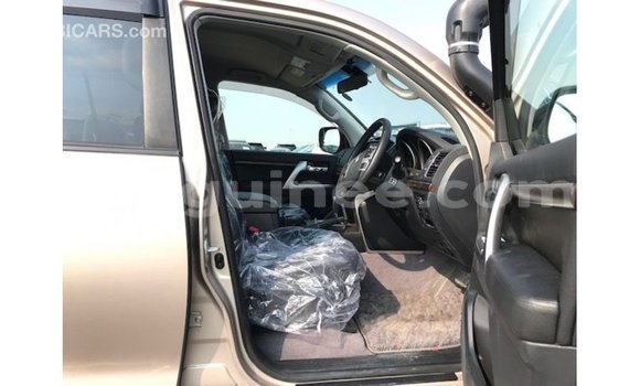 Buy Import Toyota Land Cruiser Other Car in Import - Dubai in Conakry Buy Import Toyota Land Cruiser Other Car in Import - Dubai in Conakry
