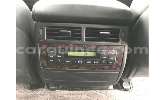 Acheter Import Voiture Toyota Land Cruiser Blanc à Import - Dubai, Conakry Acheter Import Voiture Toyota Land Cruiser Blanc à Import - Dubai, Conakry