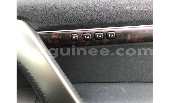 Acheter Import Voiture Toyota Land Cruiser Blanc à Import - Dubai, Conakry Acheter Import Voiture Toyota Land Cruiser Blanc à Import - Dubai, Conakry