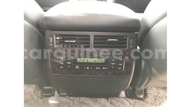 Big with watermark toyota land cruiser conakry import dubai 4801