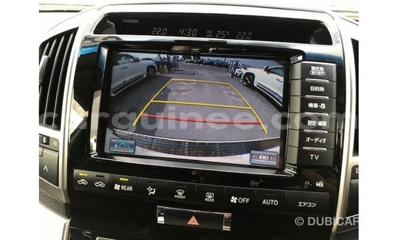 Acheter Import Voiture Toyota Land Cruiser Blanc à Import - Dubai, Conakry Acheter Import Voiture Toyota Land Cruiser Blanc à Import - Dubai, Conakry