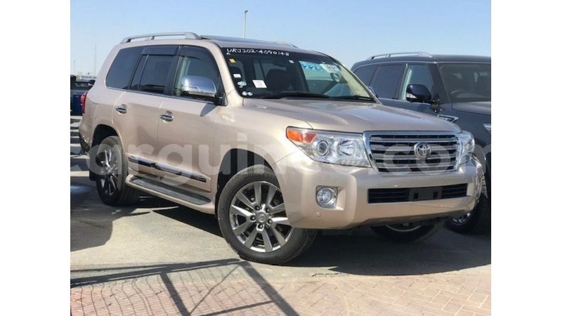 Big with watermark toyota land cruiser conakry import dubai 4802