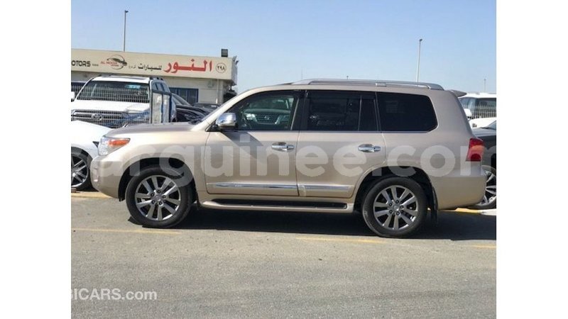 Big with watermark toyota land cruiser conakry import dubai 4802