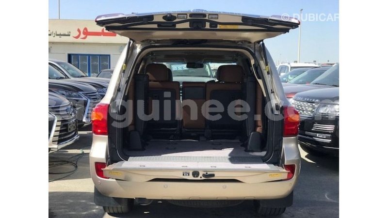 Big with watermark toyota land cruiser conakry import dubai 4802