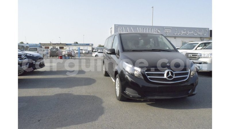 Big with watermark mercedes benz 250 conakry import dubai 4806