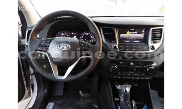 Buy Import Hyundai Tucson White Car in Import - Dubai in Conakry Buy Import Hyundai Tucson White Car in Import - Dubai in Conakry