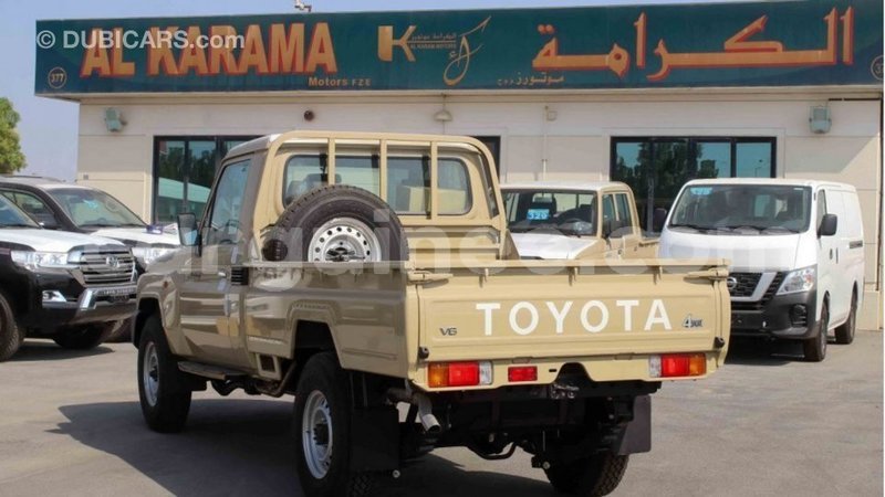 Big with watermark toyota land cruiser conakry import dubai 4816