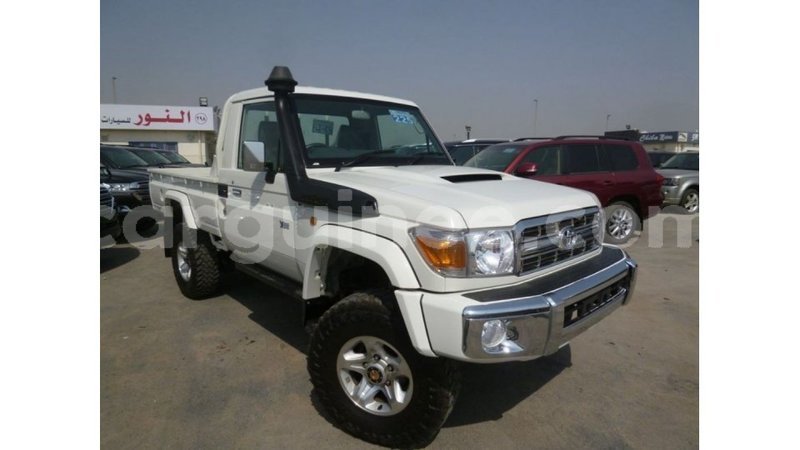 Big with watermark toyota land cruiser conakry import dubai 4822