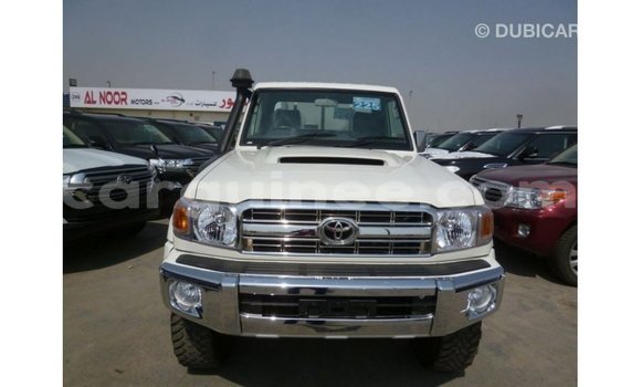 Buy Import Toyota Land Cruiser White Car in Import - Dubai in Conakry Buy Import Toyota Land Cruiser White Car in Import - Dubai in Conakry