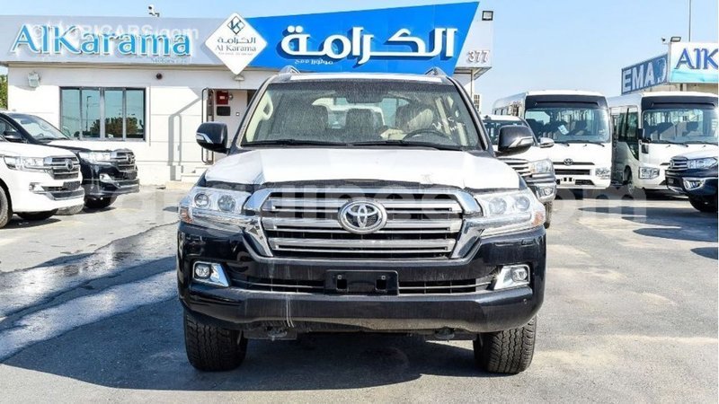 Big with watermark toyota land cruiser conakry import dubai 4823