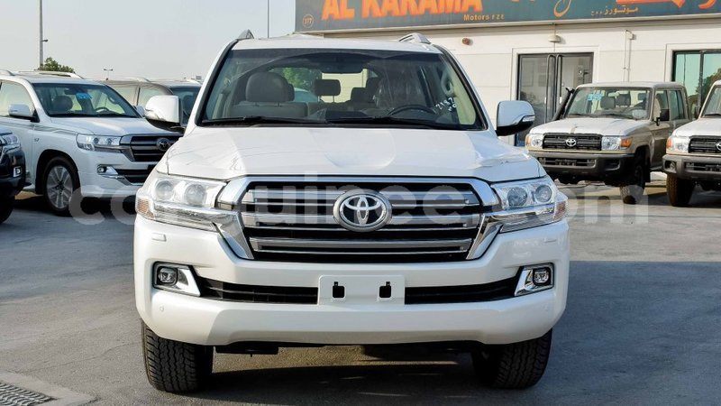 Big with watermark toyota land cruiser conakry import dubai 4824