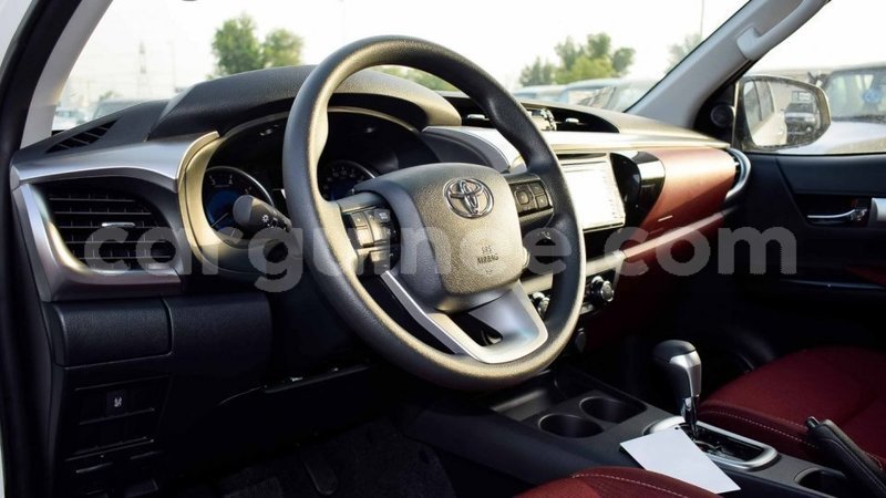 Big with watermark toyota hilux conakry import dubai 4826