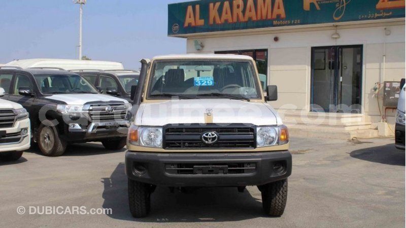 Big with watermark toyota land cruiser conakry import dubai 4828