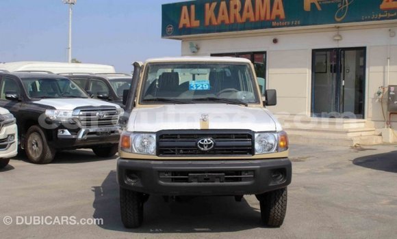 Buy Import Toyota Land Cruiser Beige Car in Import - Dubai in Conakry Buy Import Toyota Land Cruiser Beige Car in Import - Dubai in Conakry